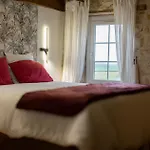 Les De La Croix Liaud Tatil Evi