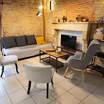Les De La Croix Liaud