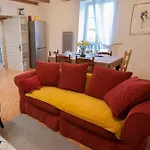 Les De La Croix Liaud Tatil Evi