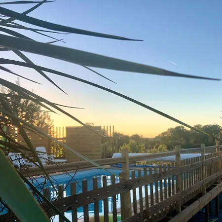 Les De La Croix Liaud Hébergement de vacances