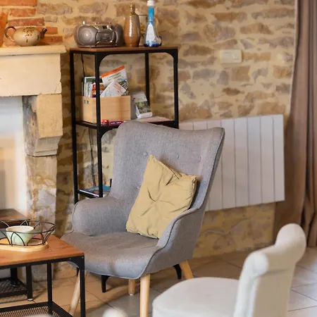 Les De La Croix Liaud Saint-Sulpice-en-Pareds