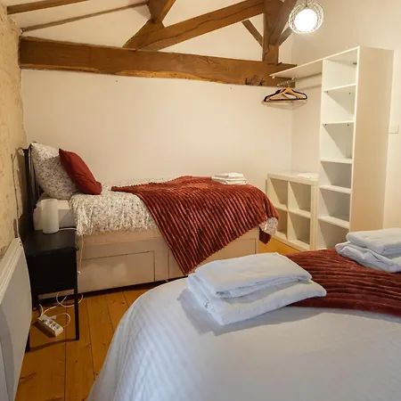 Holiday home Les De La Croix Liaud Saint-Sulpice-en-Pareds