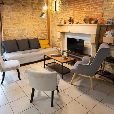Les De La Croix Liaud