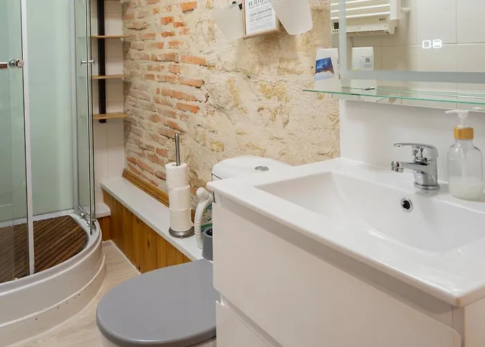 Les De La Croix Liaud Saint-Sulpice-en-Pareds